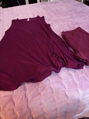 2pc Dark Purple  1X tunic and capri set